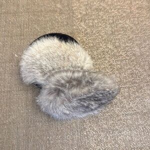 Ear warmer with natural fur